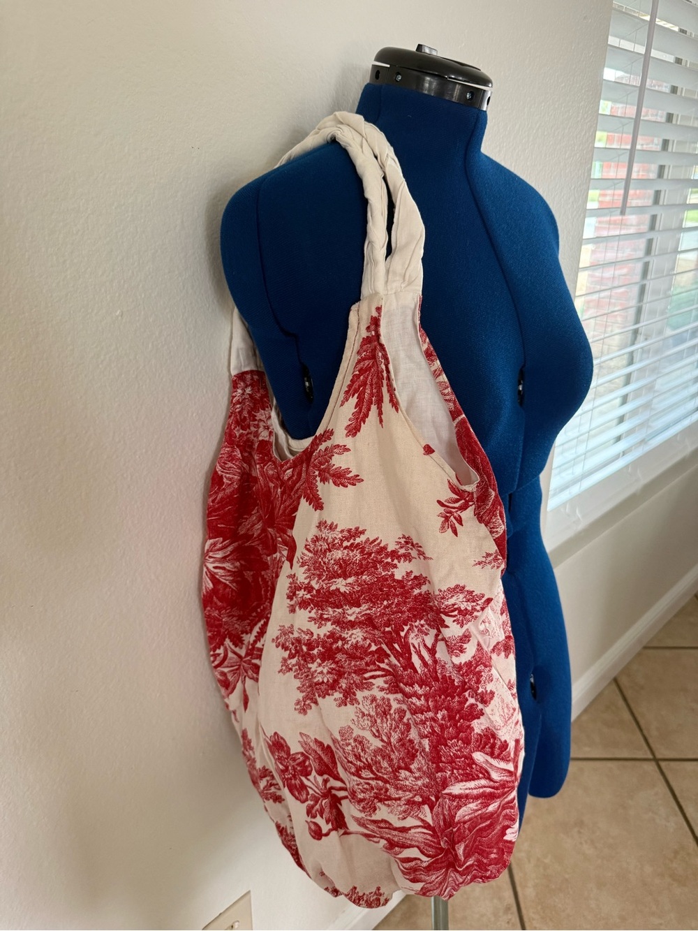 French Toile Linen Red Tote Bag - Picture 2 of 2